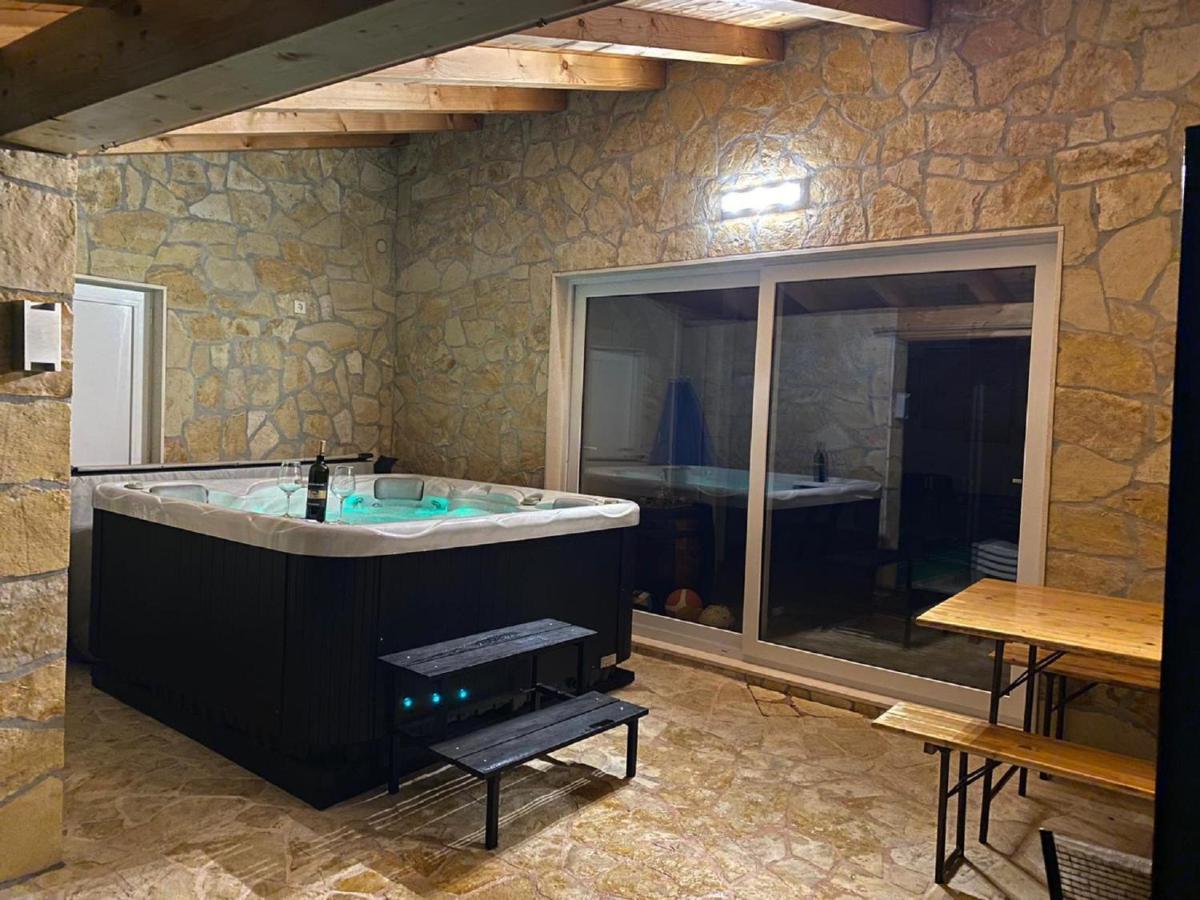 Villa Mateo With Private Pool Gruda Buitenkant foto