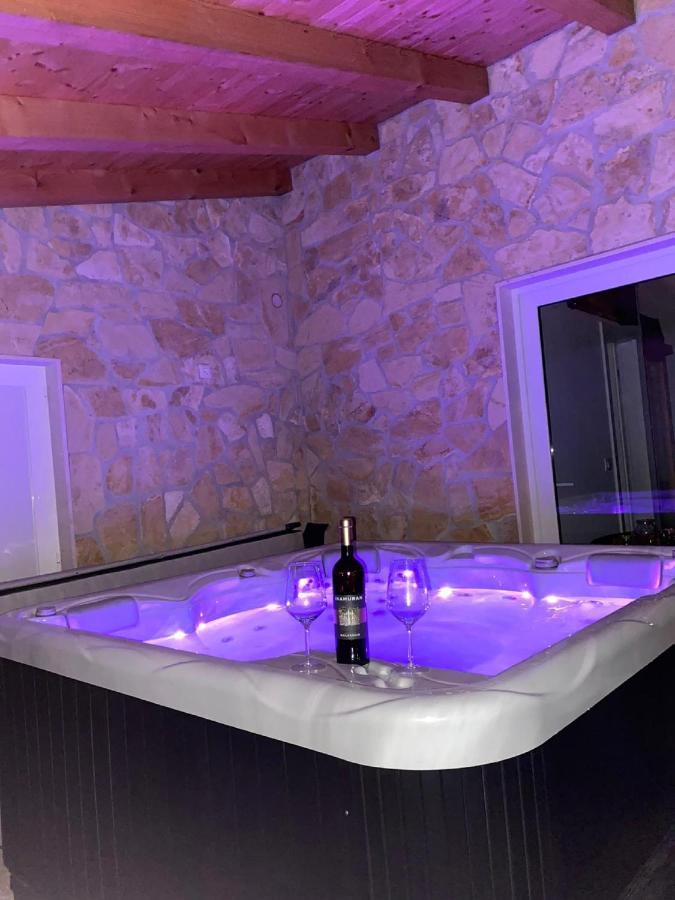 Villa Mateo With Private Pool Gruda Buitenkant foto